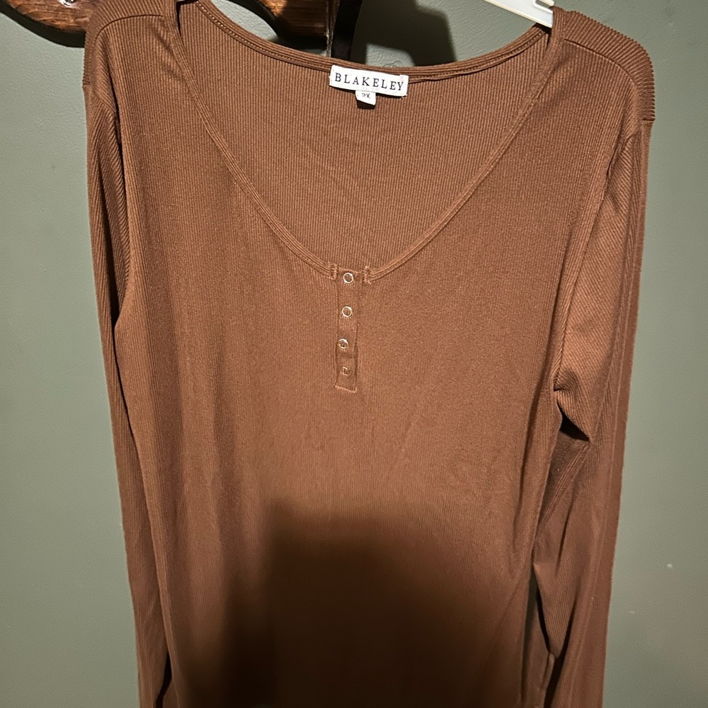 Blakeley Women's Long Sleeve Brown Top